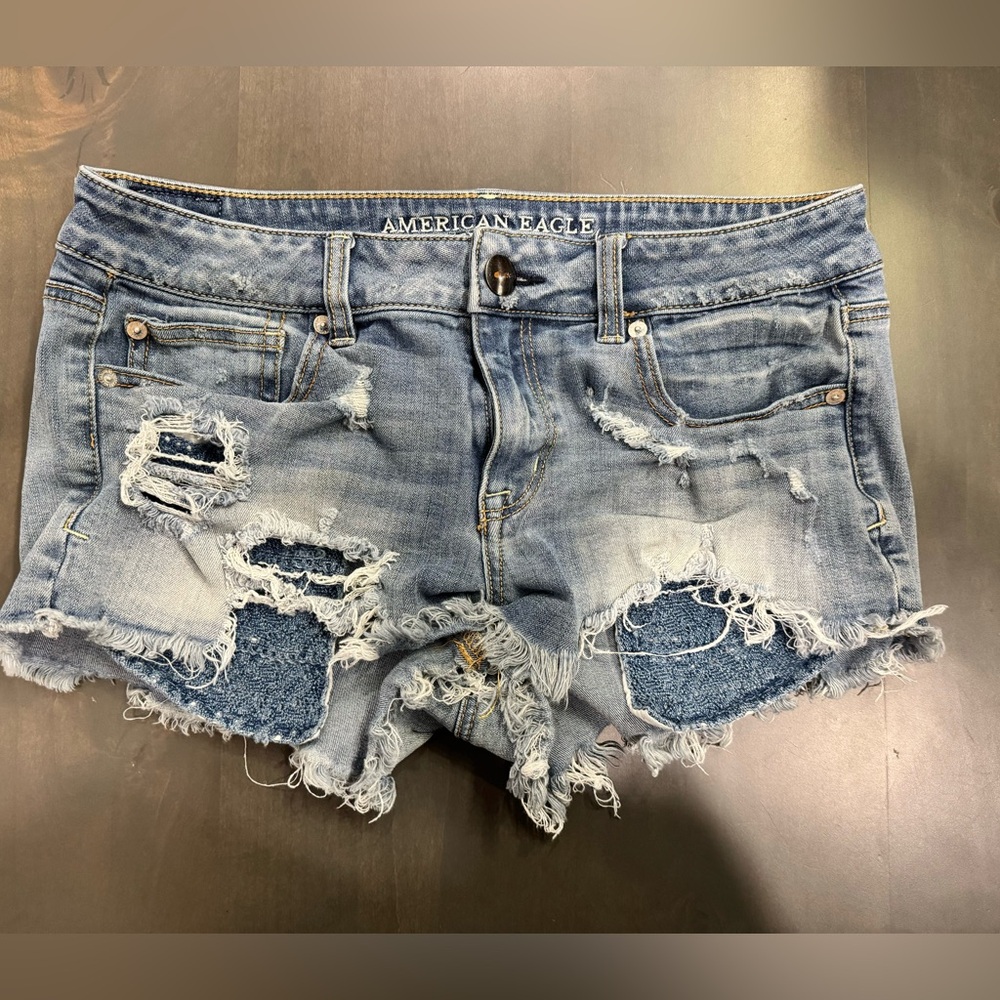 EUC AEO American Eagle AE Jean Denim Shorty Shorts Frayed Distressed Size 10